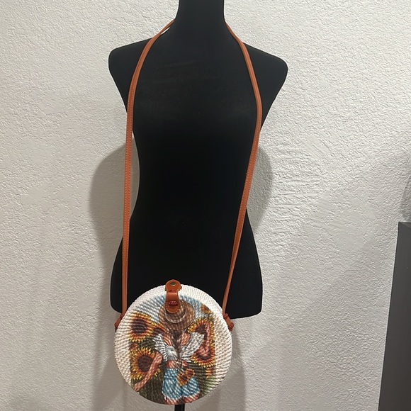 Round Handmade Rattan Bag - Picture 2 of 12